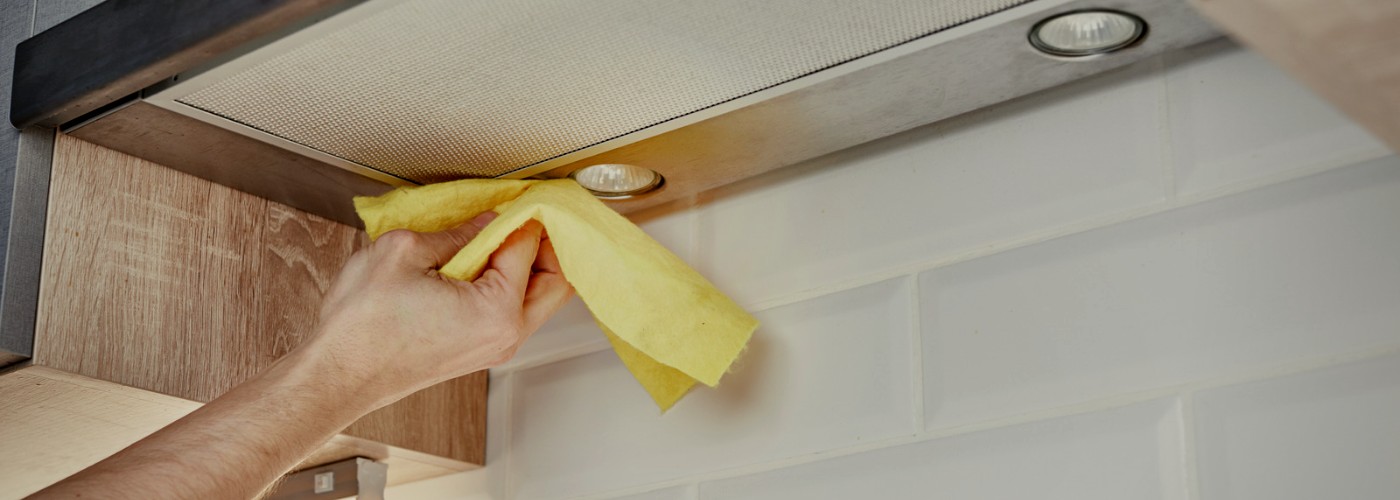 How to clean a kitchen hood